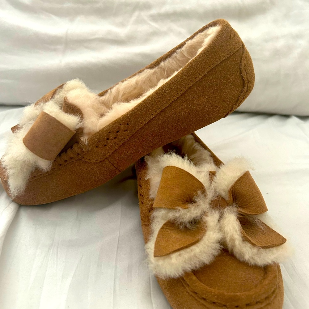 Ugg Ansley Fur Bow Slippers